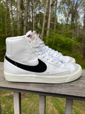 Nike Blazer Mid 77 VNTG White/Black Men Size 7/Wmns Sz 8.5 BQ6806-100